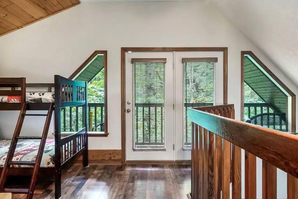 Вилла Beary Peaceful Smokies Retreat: Hot-Tub & Pools Пиджен-Фордж Экстерьер фото