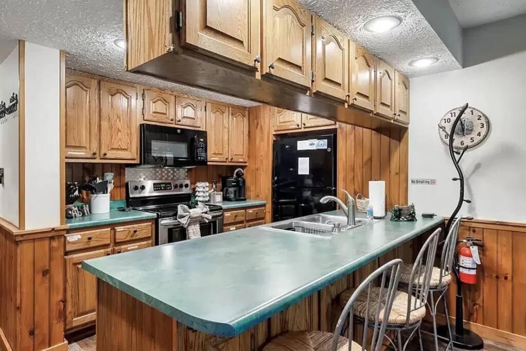 Вилла Beary Peaceful Smokies Retreat: Hot-Tub & Pools Пиджен-Фордж Экстерьер фото